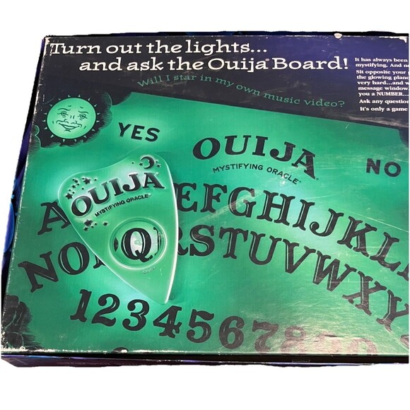 Ouija Board Glow in the Dark Parker Brothers 1998 Mystifying Oracle USA Made - Picture 10 of 16